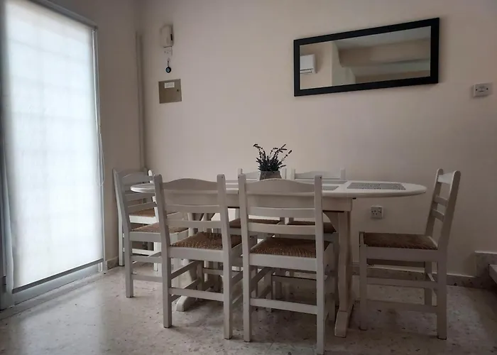 Sea Breeze Maisonette